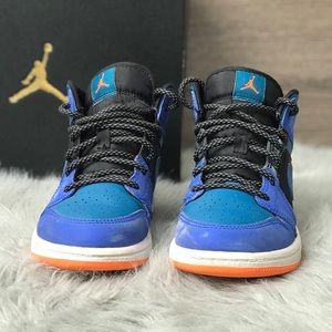 Air Jordan 1 Mid GS ‘Racer Blue’